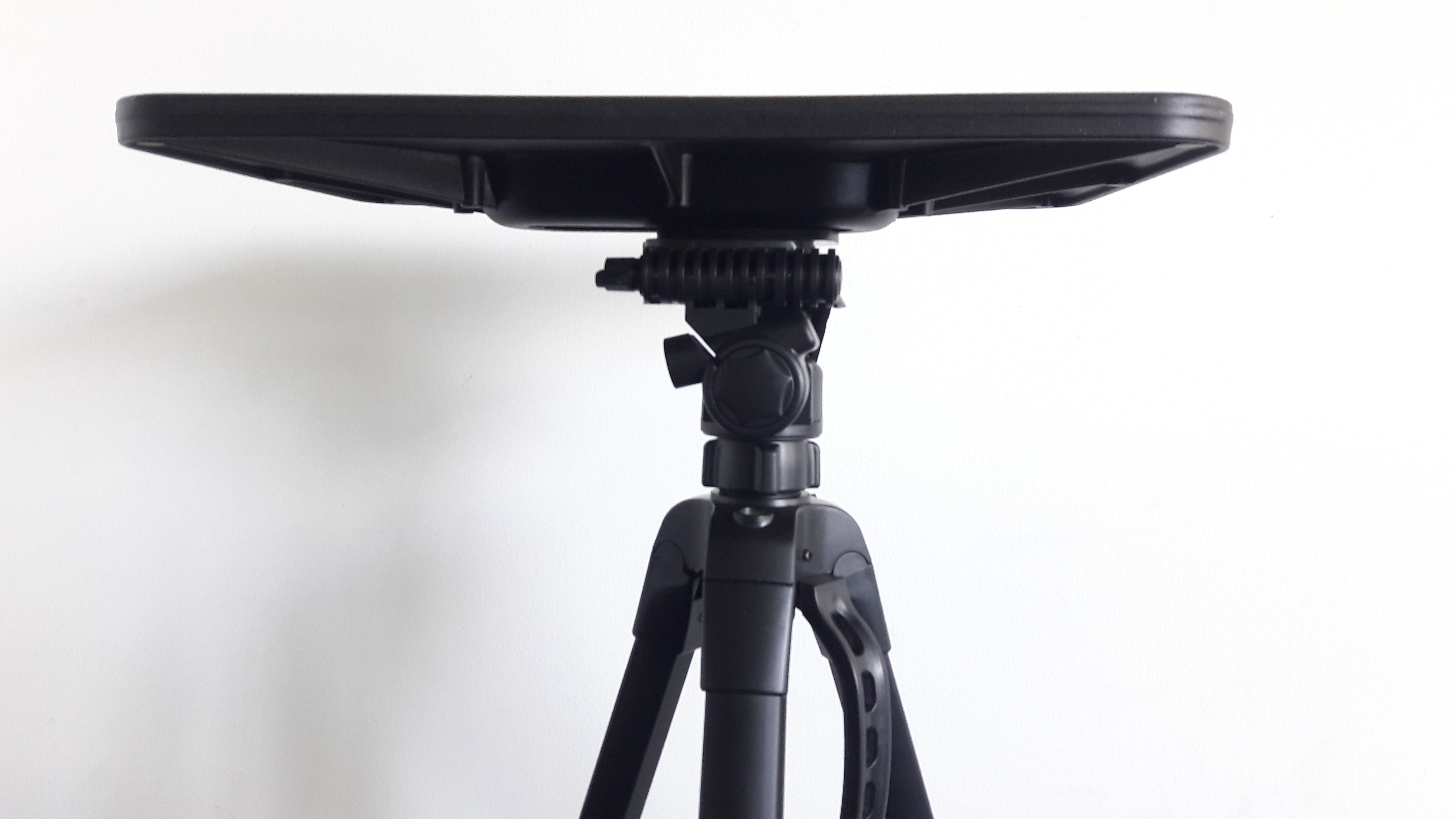 Soporte de piso para video proyector Soporte de piso para video proyector